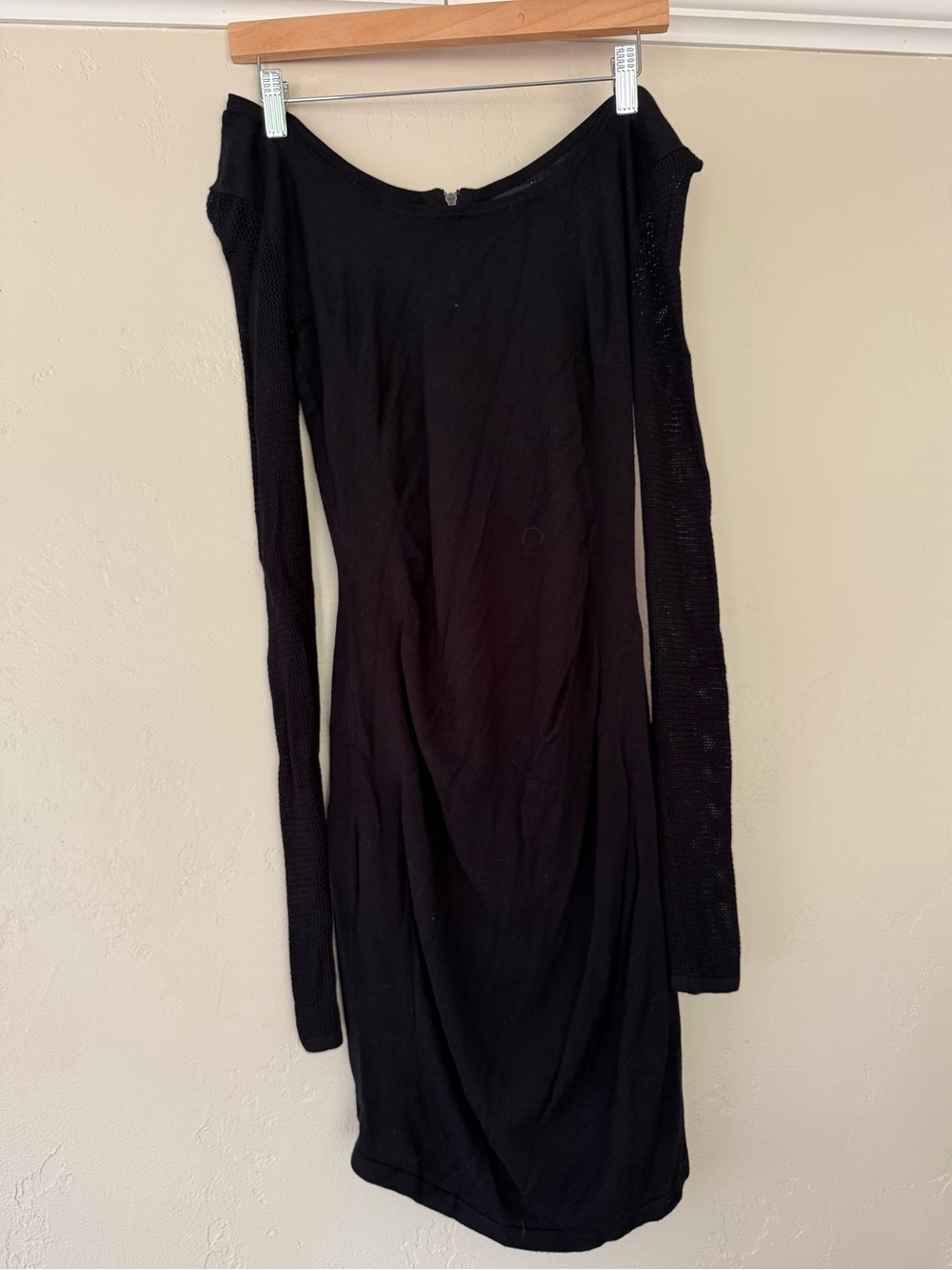 Express Black Body-con Off-The-Shoulder Dress